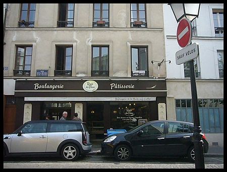 P2440056