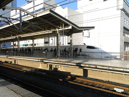 300系(新横浜駅)