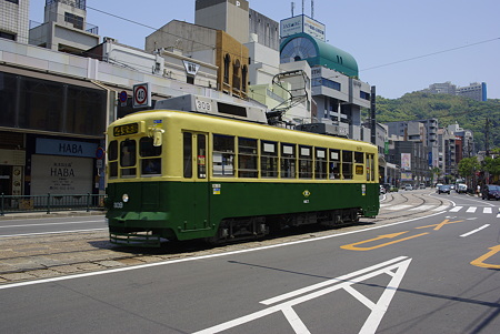 浜屋前