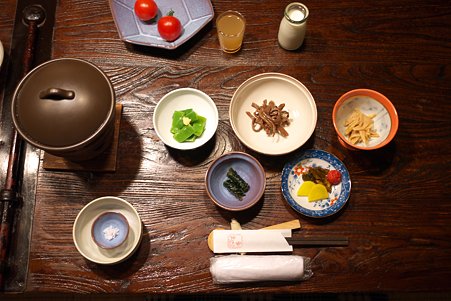 2010.10.26 肘折温泉 朝食 お豆腐と紫蘇巻き等