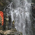 100521-28不動明王と清水の滝