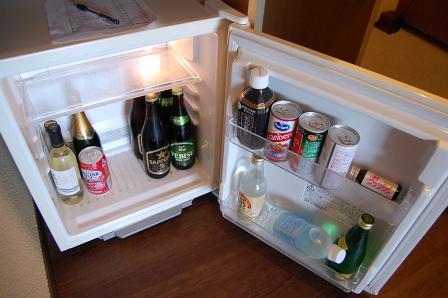 冷蔵庫内の飲み物は有料