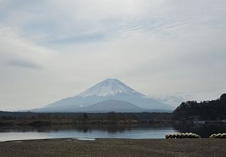 精進湖兼営駐車場そば1